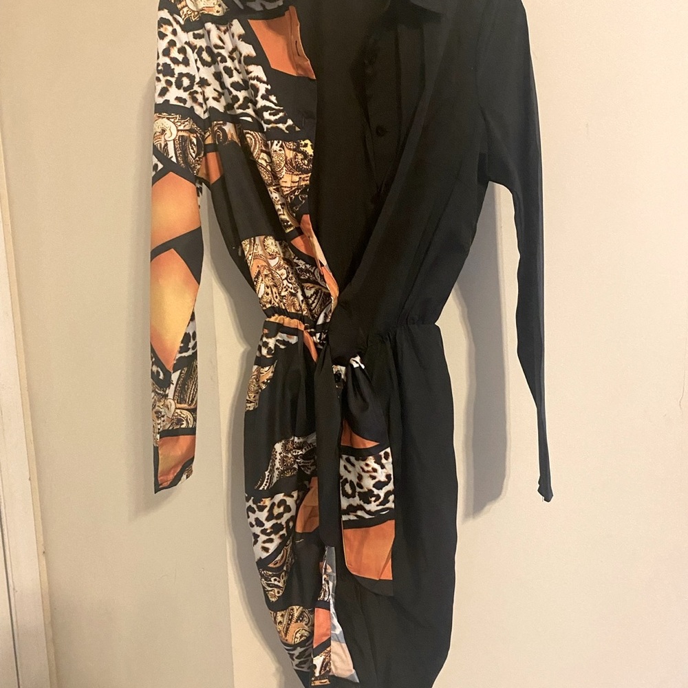 ChicMe- Size XL. Black &Gold